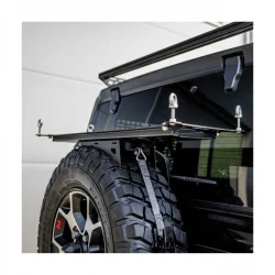 Mocowanie trap przy kole zapasowym Bison Gear